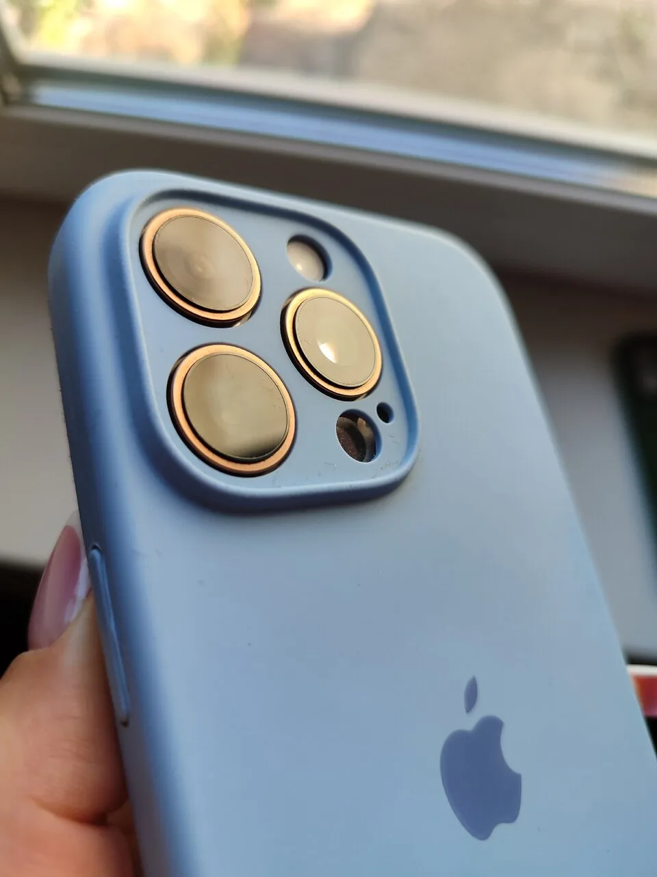 Продам iPhone 16 Pro Max, 1 ТБ, б/у, 80 тыс.