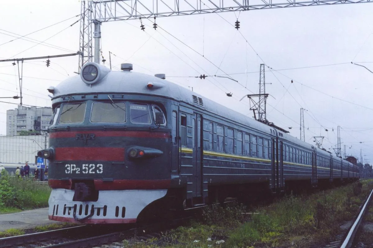 В объективе начало 2000-х.