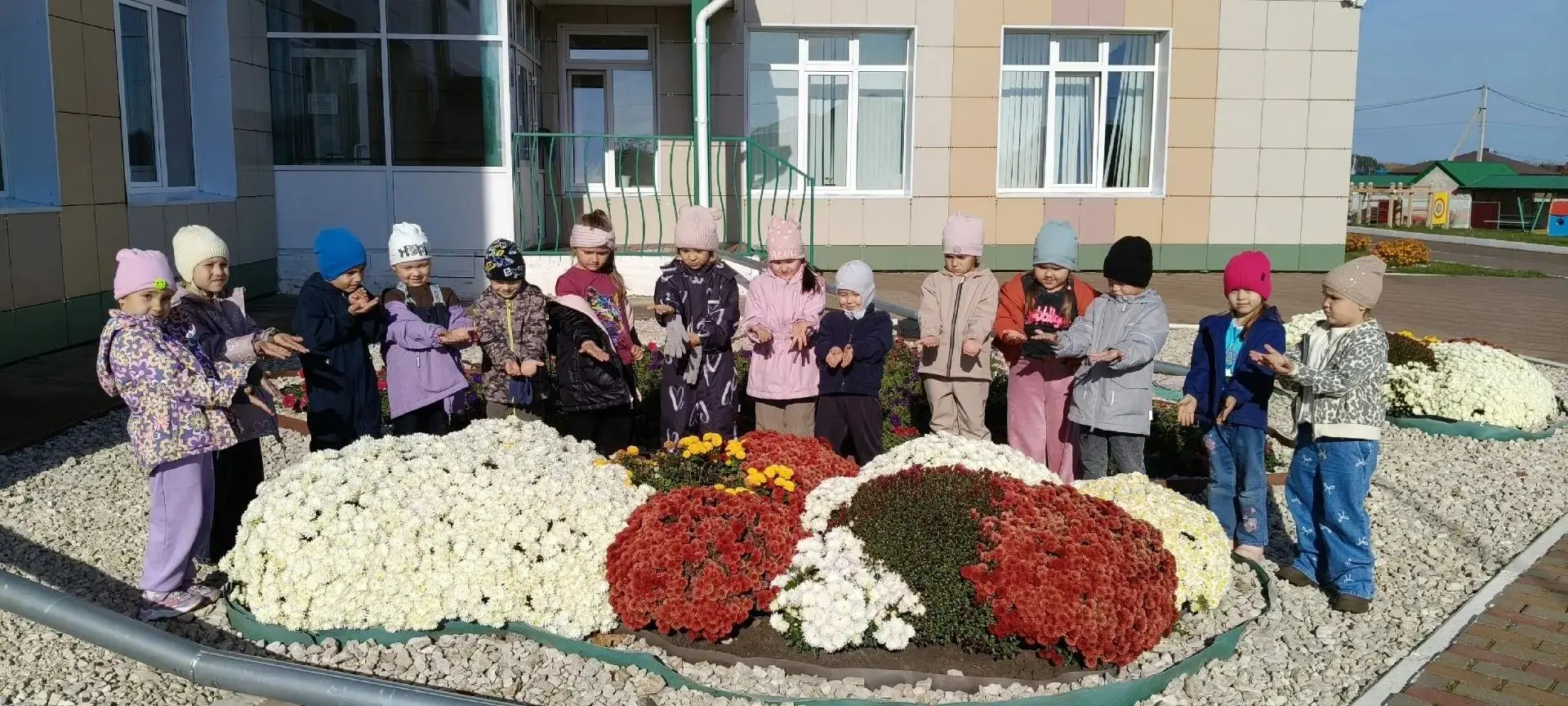 🌺💐Маленькие садоводы из детского сада «Шатлык» вырастили цветочную красоту.