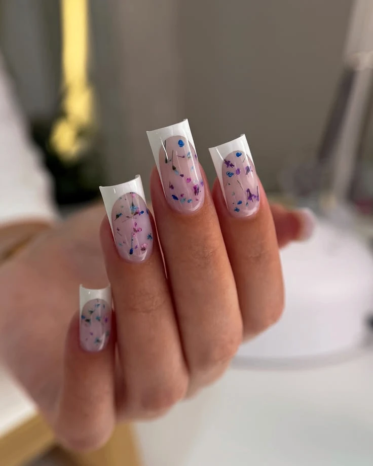 Первый по ногтям 🌸