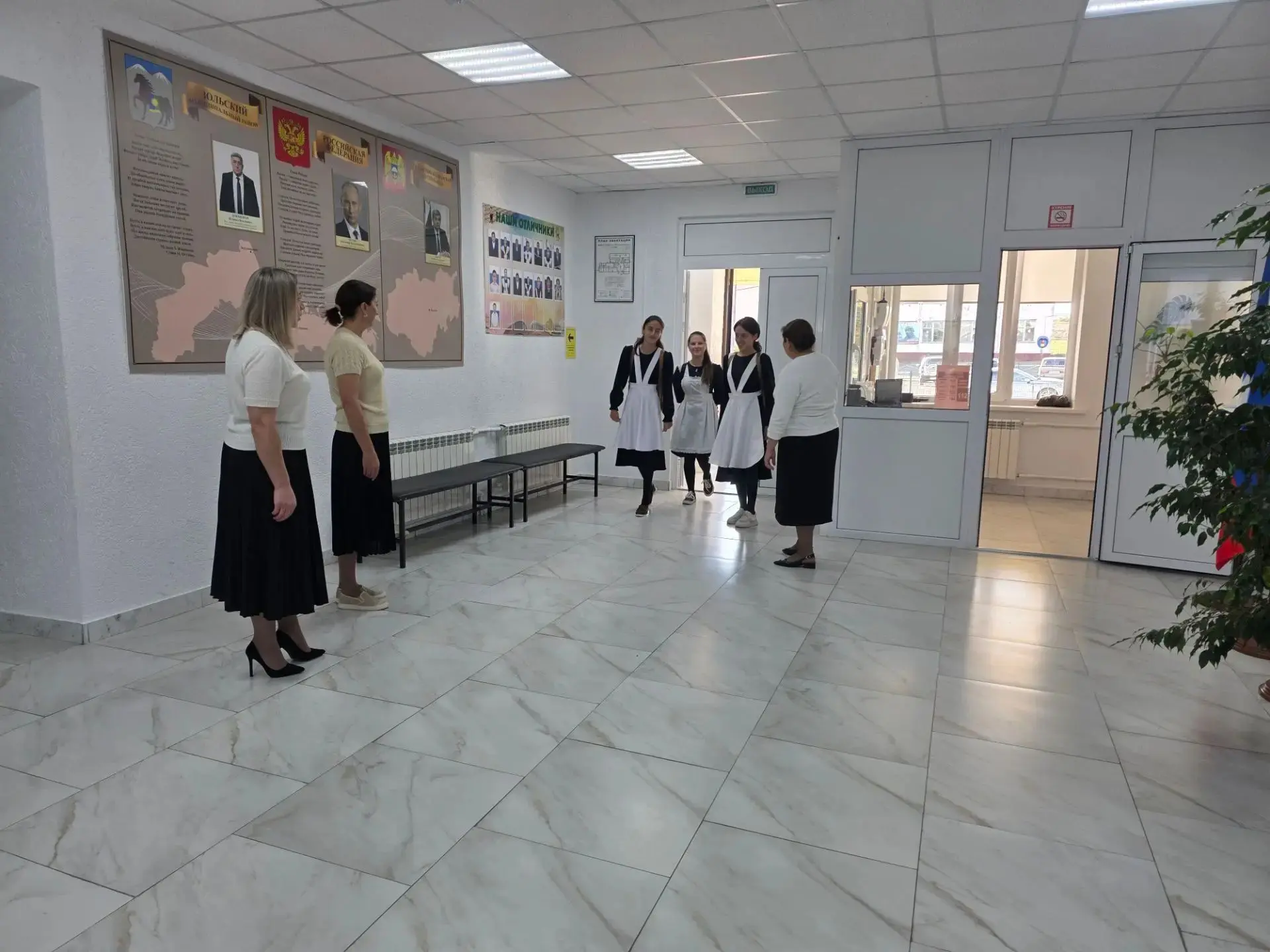 Доброе утро, любимая школа!🌞 Пусть этот день будет полон радости, новых знаний и замеч...