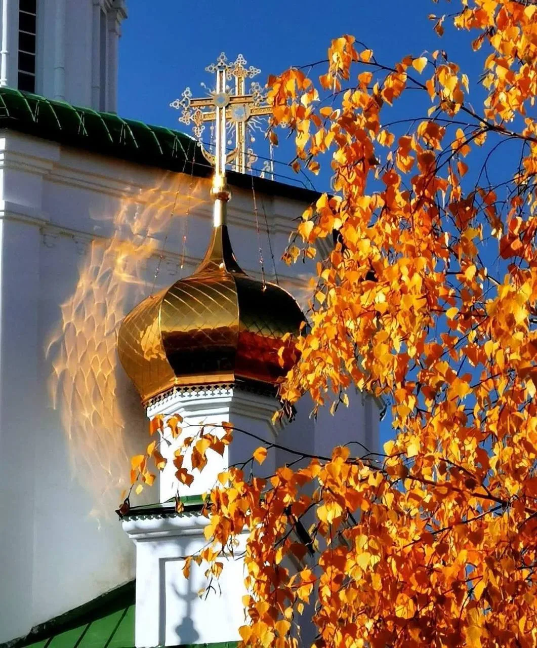 С праздником, всех православных.. Сегодня Покров день.