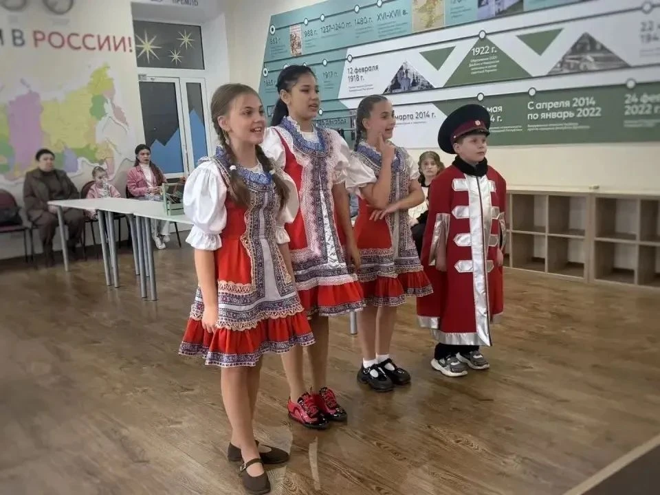 28 сентября в Детском центре Дворца культуры прошло мероприятие «Душой и сердцем едины!...