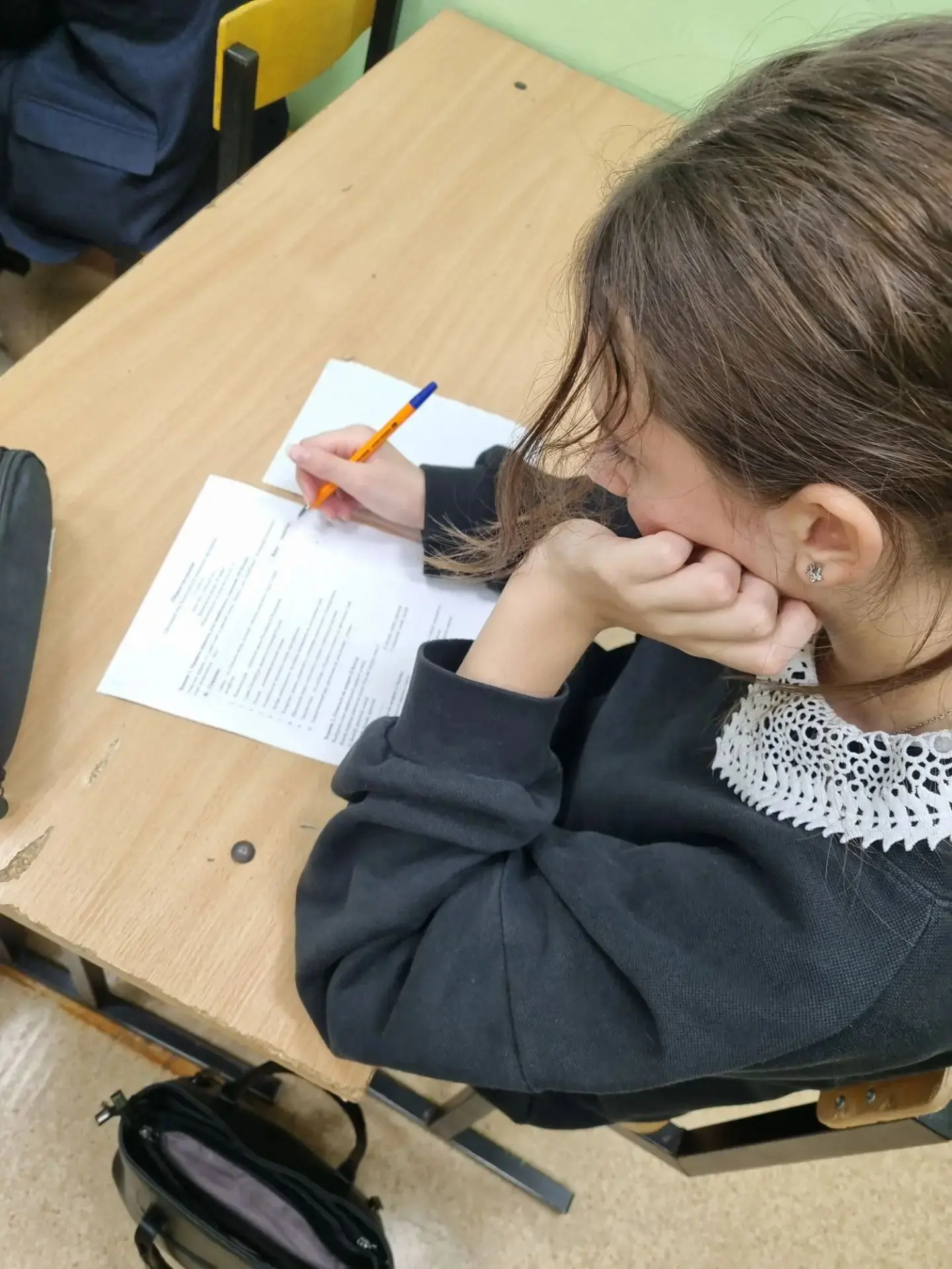 Сегодня, 12 октября, в нашей школе прошёл школьный тур олимпиады по обществознанию для ...