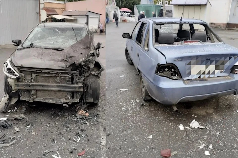 В Каховке при атаке дрона ВСУ на центральный рынок повреждено шесть машин