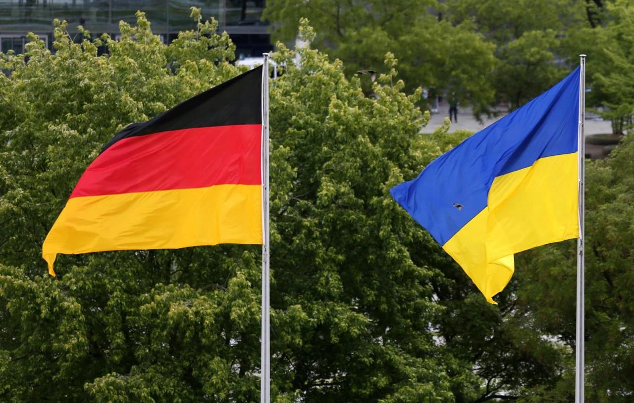 Германия сокращает поддержку Украины из-за ее политики. К такому выводу пришел редактор...
