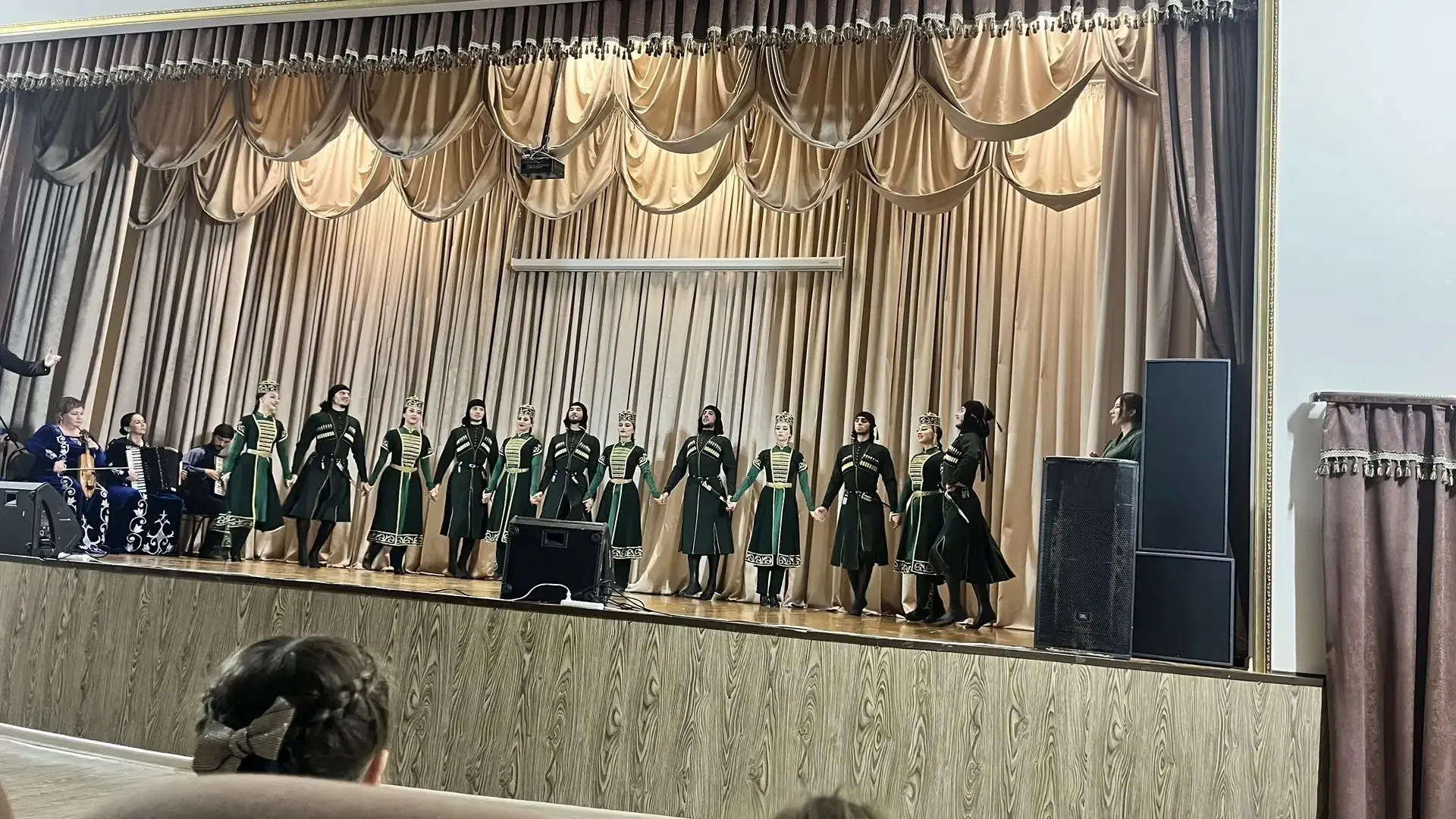 Наши юные хореографы побывали на концерте «Исламей»