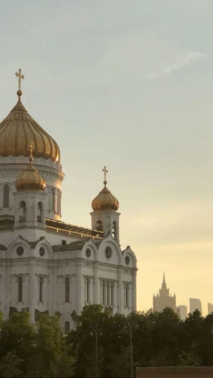 Смущаться и малодушествовать не следует, а всегда обращаться с усердною молитвою к Госп...