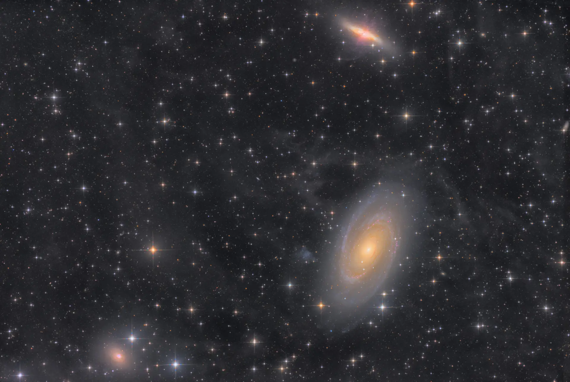 38 часов с группой M81 [Космокадр 10.04.2025]
