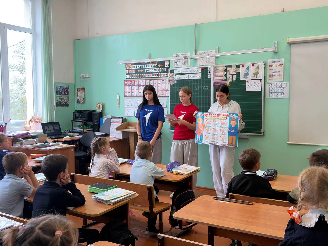 🧼 Всемирный день чистых рук: учимся побеждать микробов! 🧼