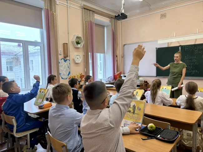 👩‍🏫 Единый день профилактики прошел в СОШ с УИОП № 4 Магадана