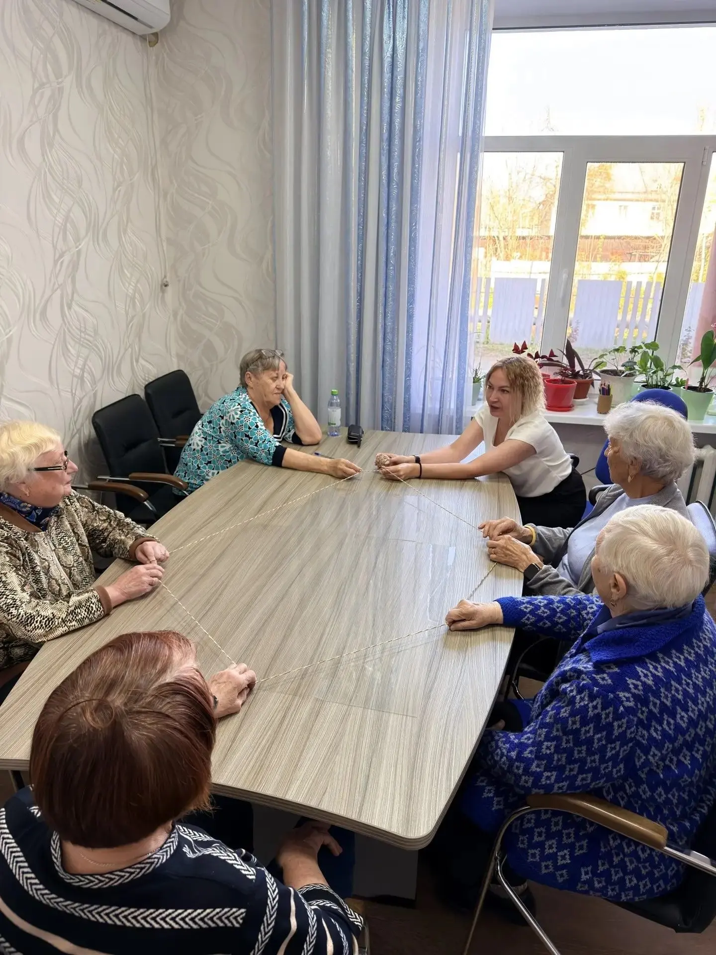 🧵 Занятие «Паутина добра»: учимся поддерживать друг друга