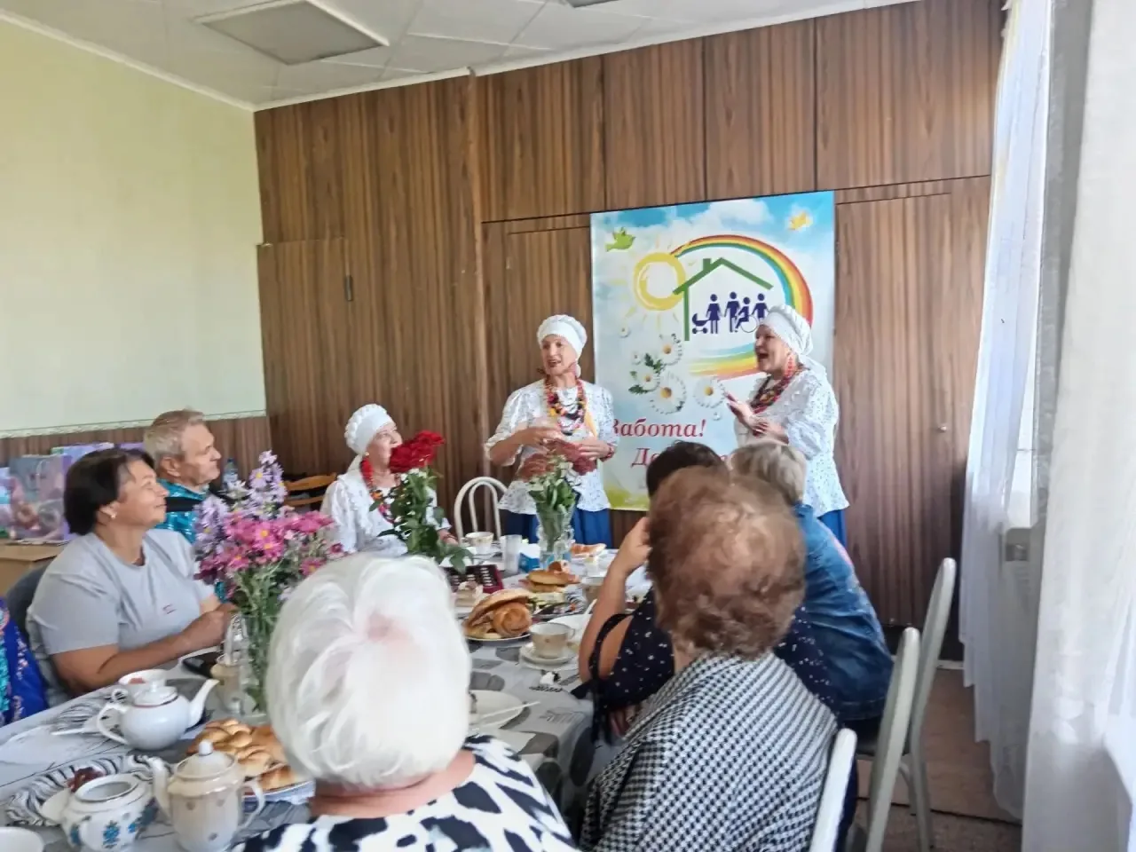 🫖«Пей чай – не скучай!» — посиделки в клубе «Активное долголетие»☕