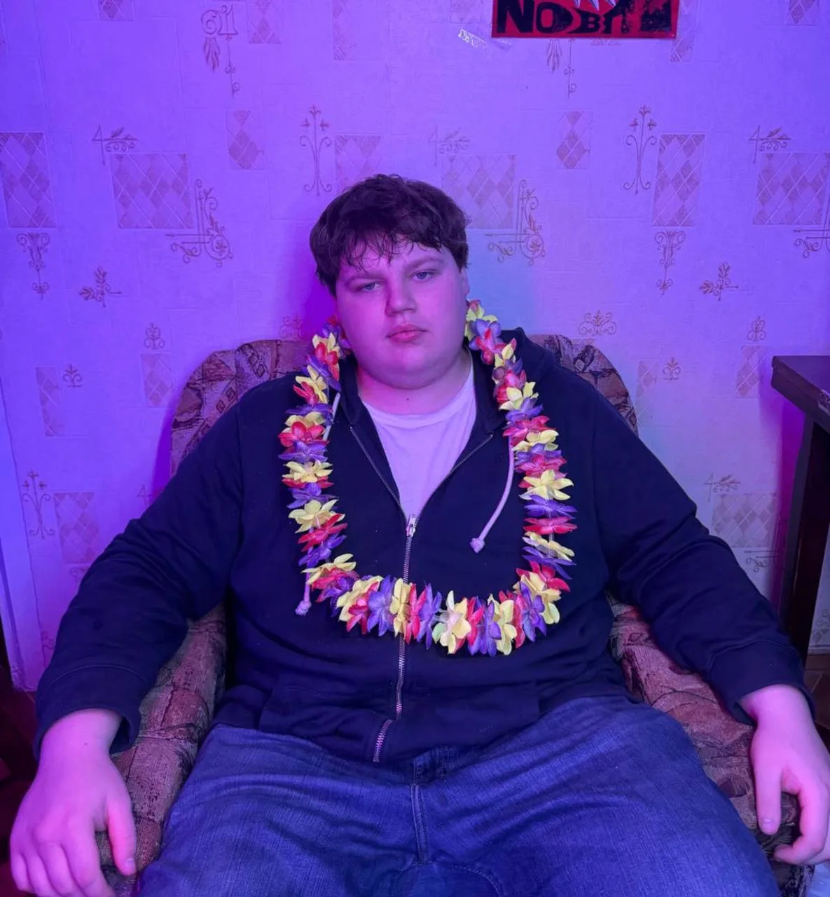 К кому на тусу приехать, Орех просится😱️