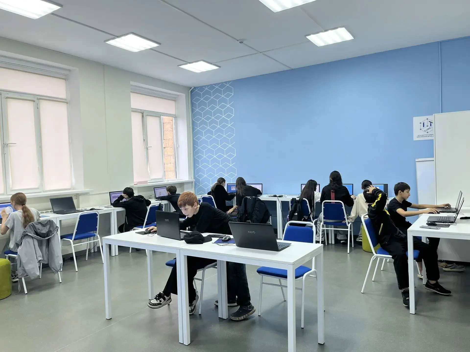 Занятие по «Алгоритмике и логике» в «IT-куб» на базе ППК имени М.Меджидова.