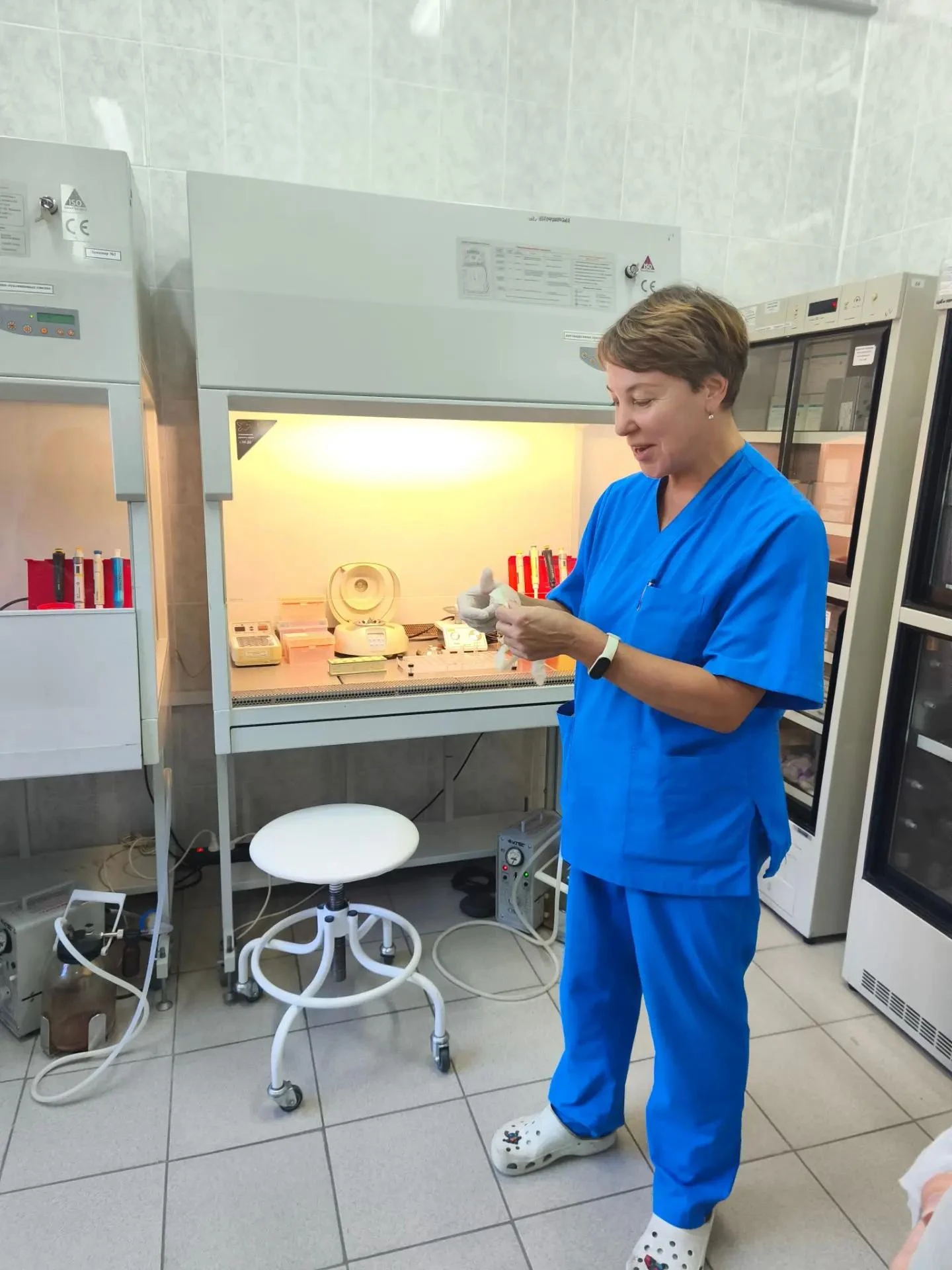 🔬🧬 Профтур в мир науки: 10 «Б» в Центре вирусологии и микробиологии! 🧬🔬