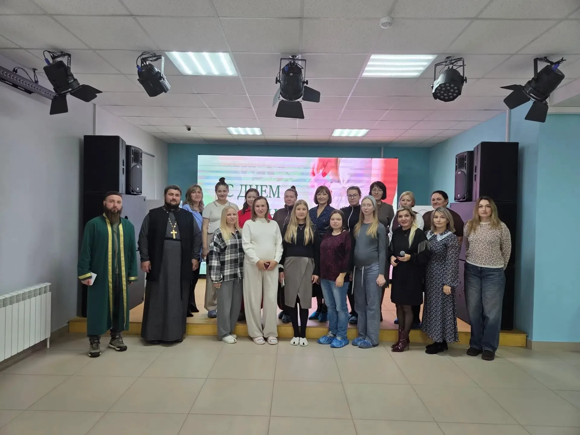 💐В рамках празднования Дня беременных сотрудники молодёжного центра «Ялкын» совместно ...