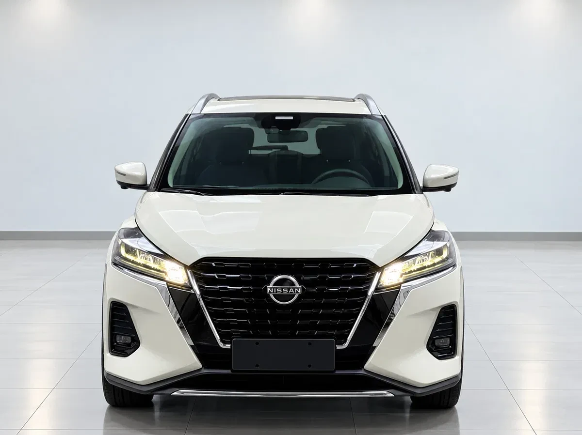 NISSAN KICKS 2023