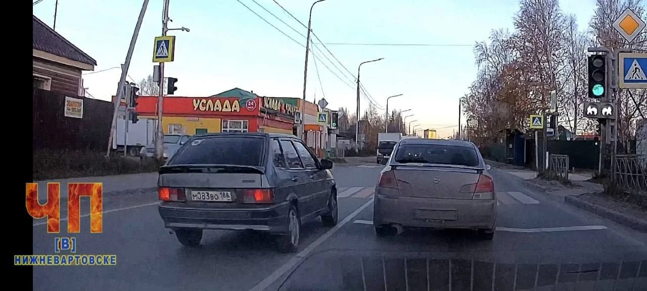 На оценку действия водителей ВАЗ 2114 ГРЗ М083ВО186 и Е731СУ186. Дата и время верны.