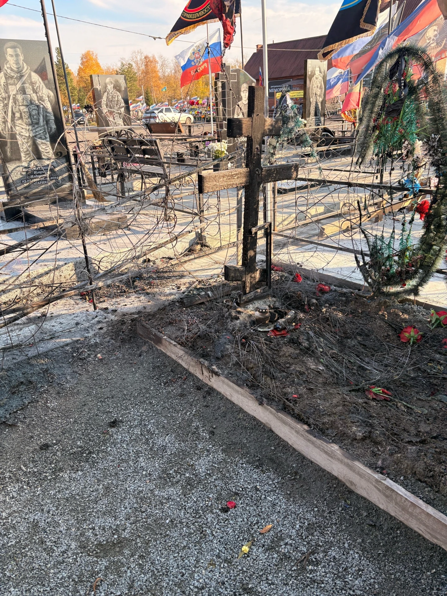 🤬Что за беспредел твориться на Аллее Героев на Горняке? Приехала к сыну все в пепле, м...