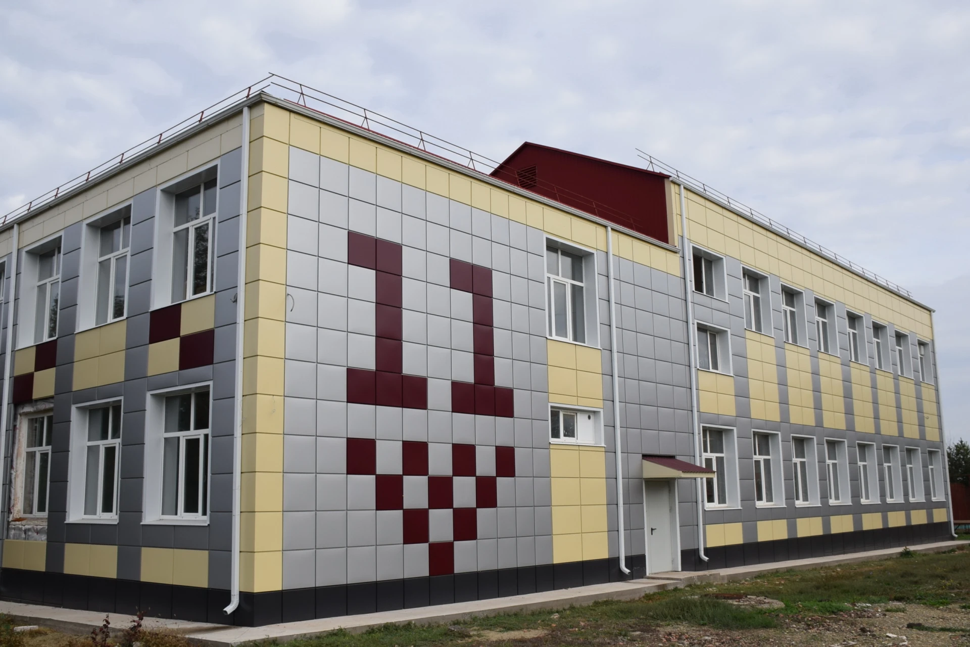 В Каневском районе проверили ход капитального ремонта школ и детского сада