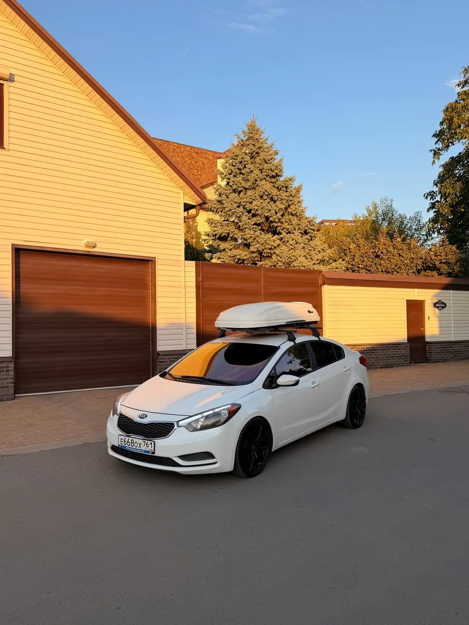 Продаю свой автомобиль Kia Forte (она же