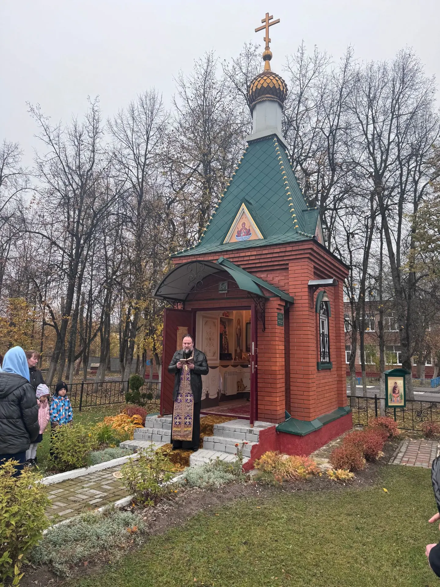 Праздник Покрова Пресвятой Богородицы — одно из важнейших православных торжеств, отмеча...