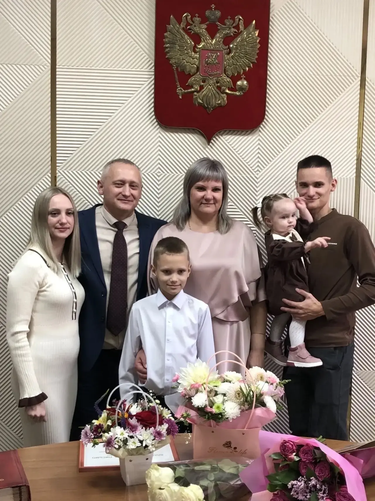 25-летие супружеской жизни в Миллеровском районе отметила семья Александра Сергеевича и...