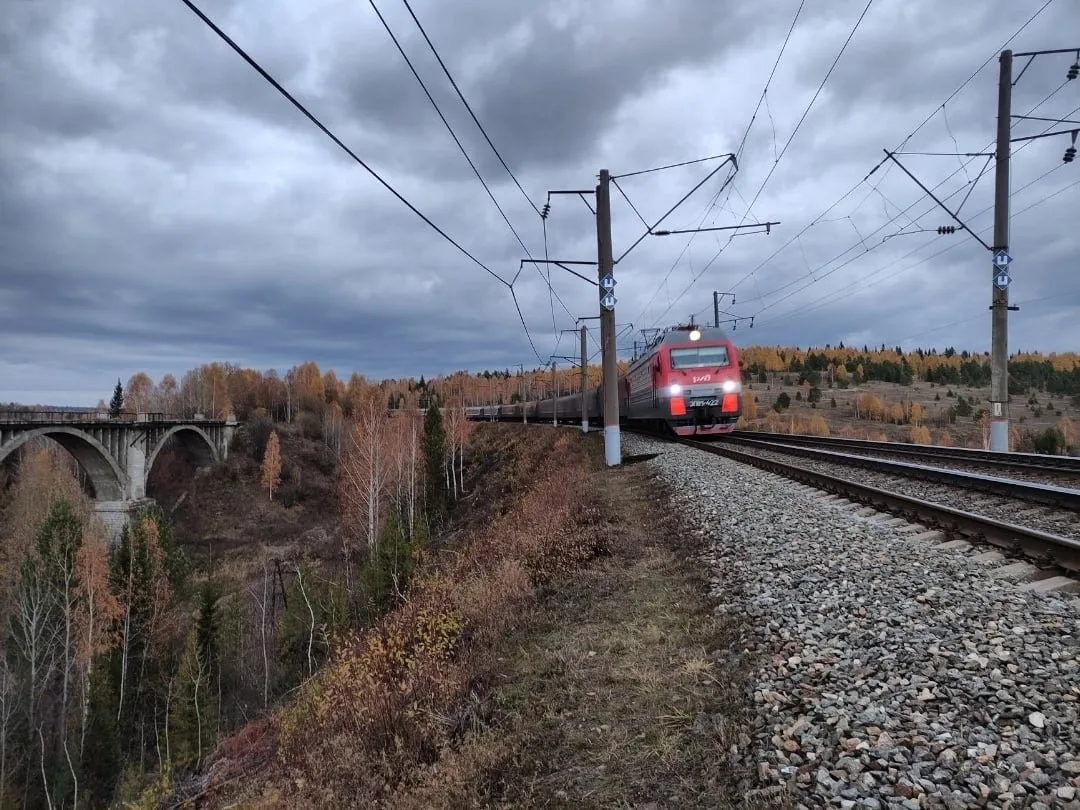 🚂 Забытый железнодорожный гигант: в Пермском крае стоит 100-летний виадук, по которому...