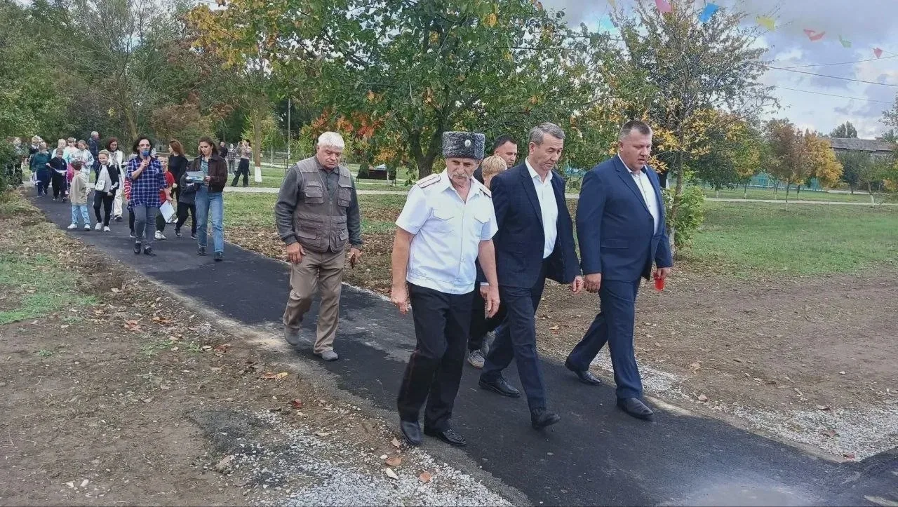 🏃 На стадионе хутора Галицын открыли беговую дорожку