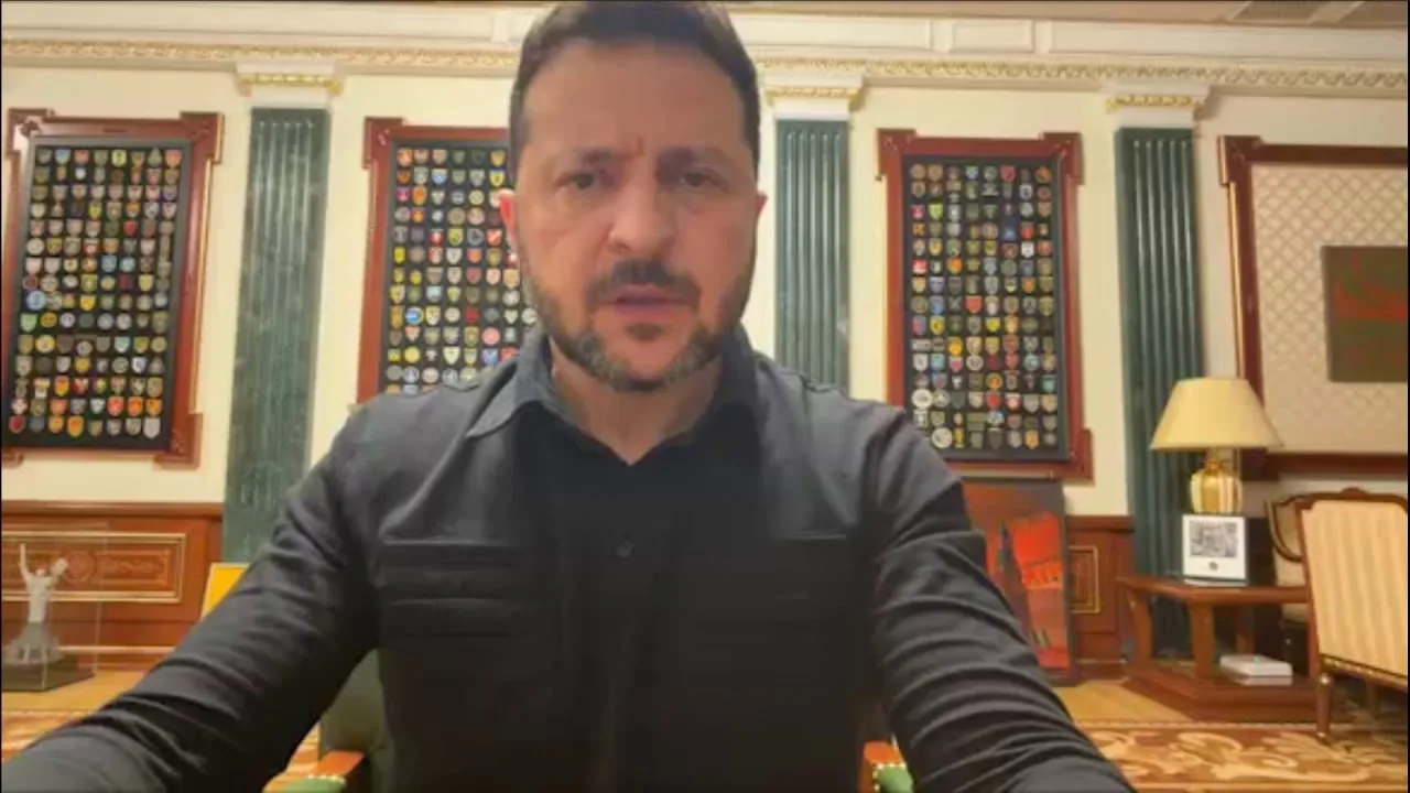 👔 Зеленский сделал еще одно заявление о возможном перемирии — говорит, что ВСУ уже «по...