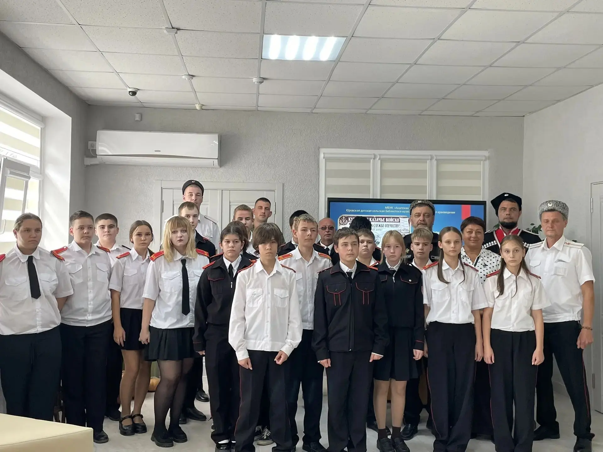 14 октября, в день православного праздника Покрова Пресвятой Богородицы, в отделе краев...