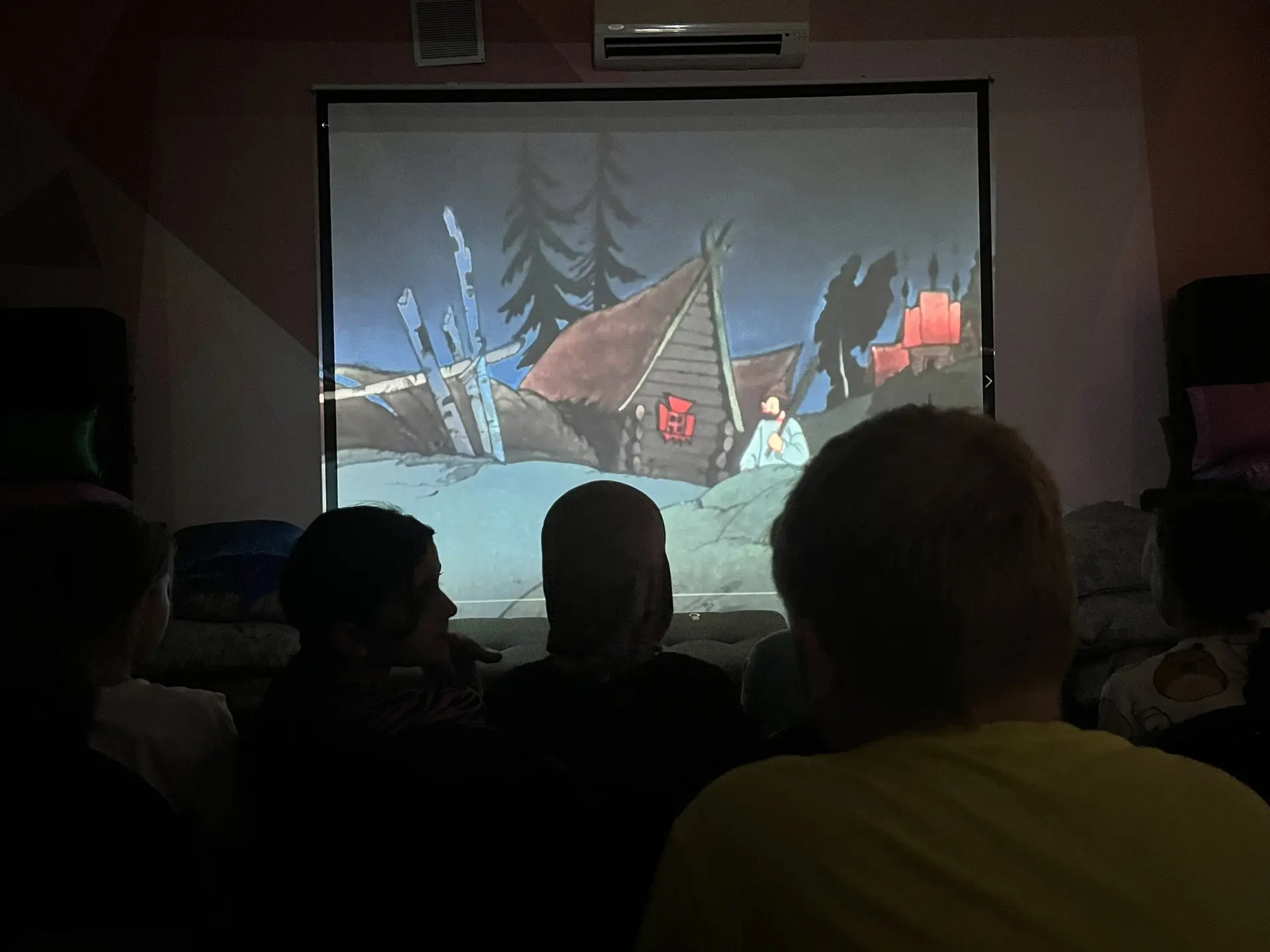 🎬  Кинопоказ в рамках проекта «Культура для школьников»: «Конёк‑Горбунок»