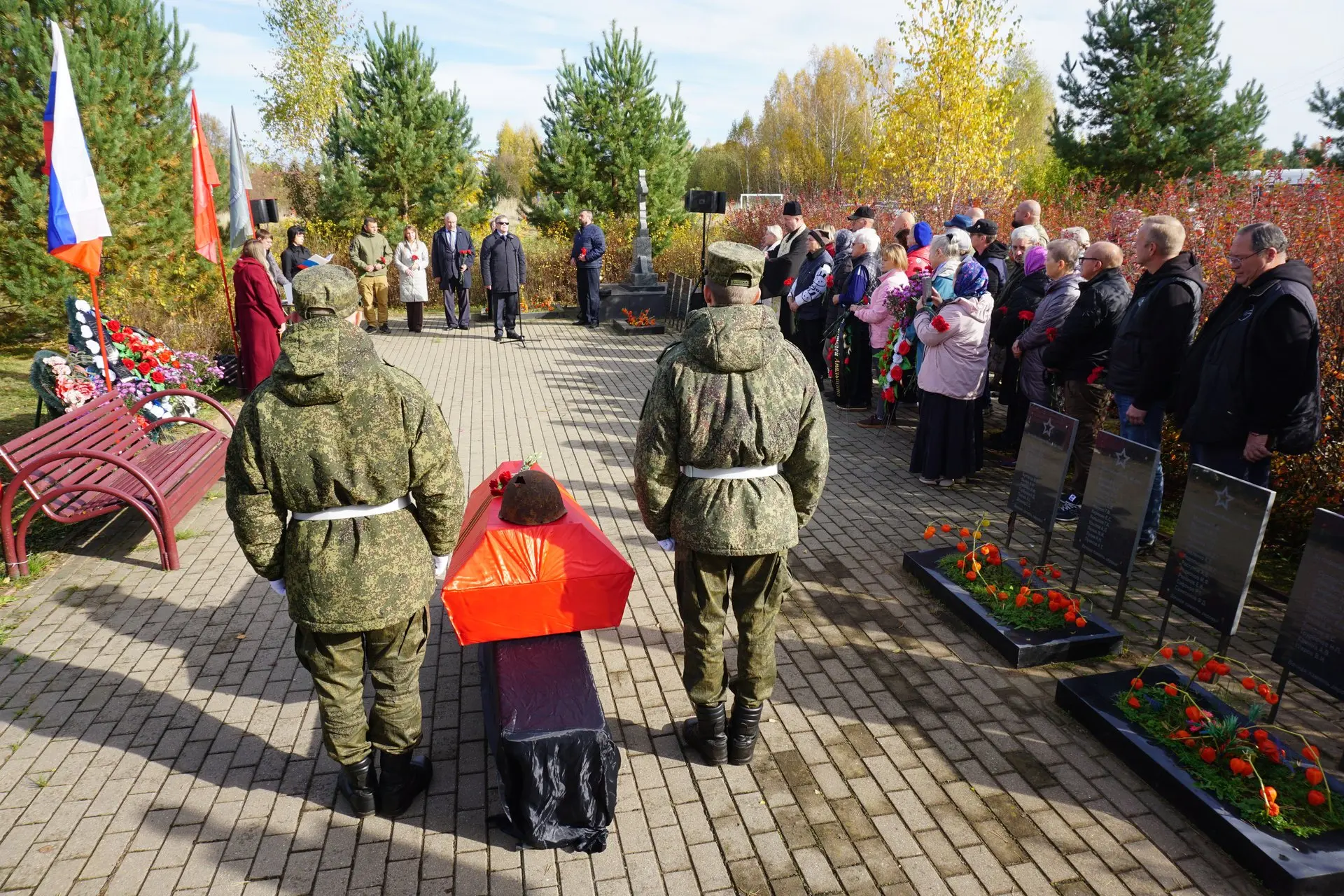 Сотрудники Рузского краеведческого музея приняли участие в захоронении останков красноа...