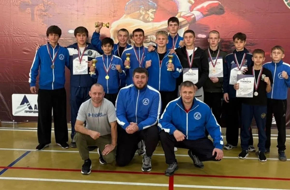 🥊 Кикбоксёры Алтайского края взяли командную бронзу в Хакасии