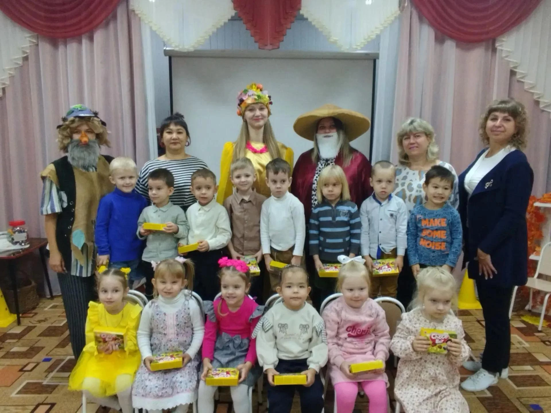 Золотая осень заглянула в детский сад «Звездочка»!