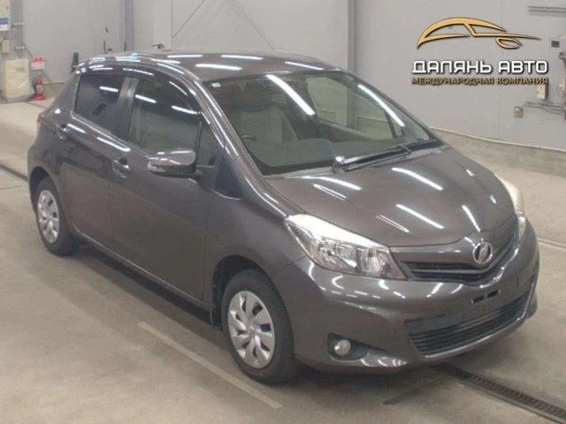 🚗 TOYOTA VITZ 2013 из Японии