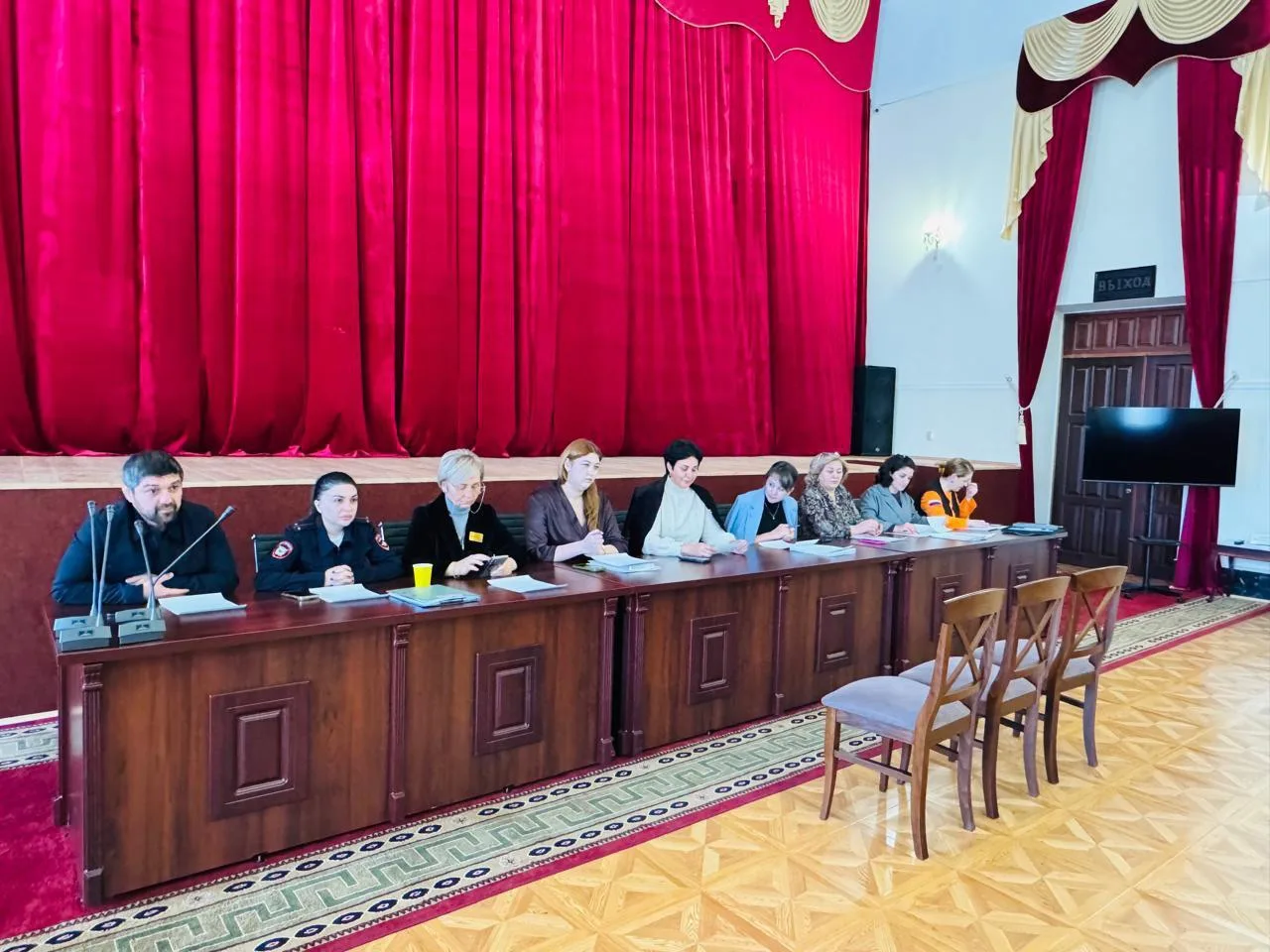 📌В Карачаевском городском округе состоялось очередное заседание Комиссии по делам несо...