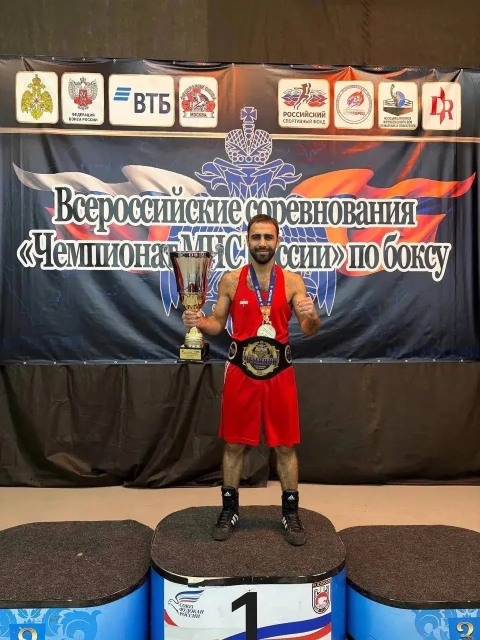 🥊Выстоял и победил: боксёр из Оренбурга стал мастером спорта, выиграв три боя из трёх