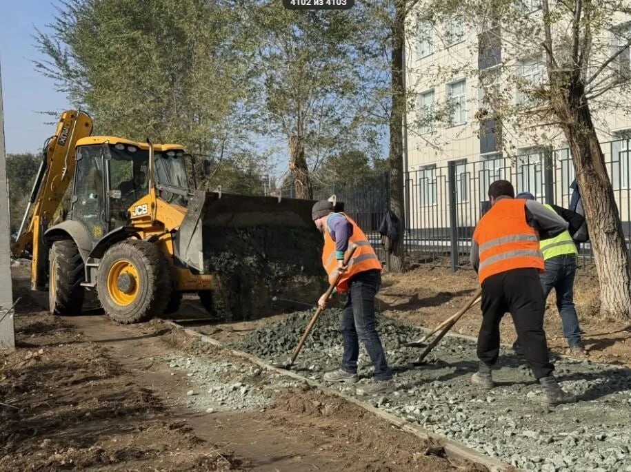 🛠В Орске начался ремонт дороги по улице Ленинского Комсомола