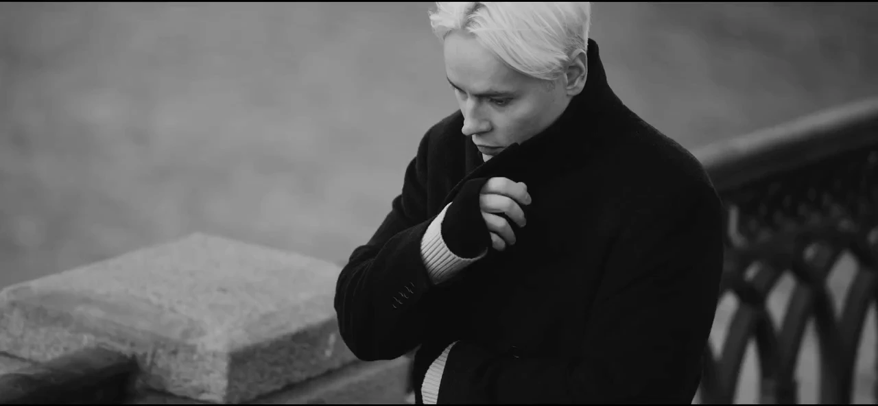 "Три слова "я тебя люблю" могут стать началом большой истории. А три слова "прощай, моя...