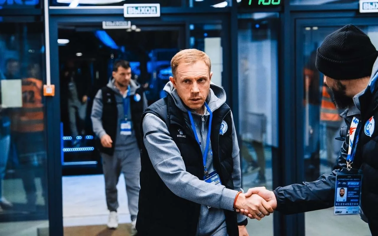 ⚽️Бывший главный тренер воронежского «Факела» Олег Василенко установил антирекорд элитн...
