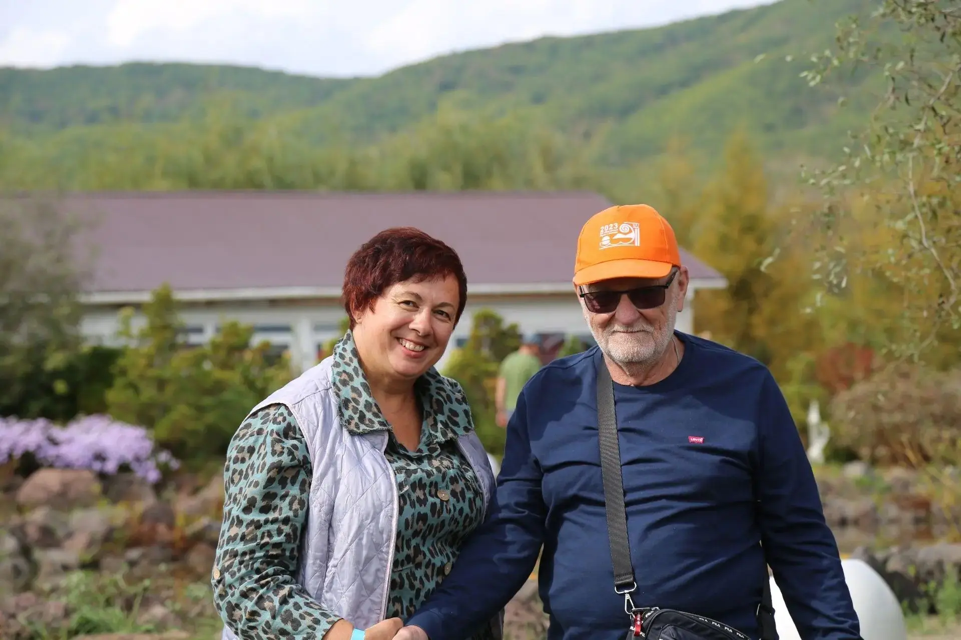 🎨Приморский Росреестр принял участие в создании сада  заслуженного художника Российско...