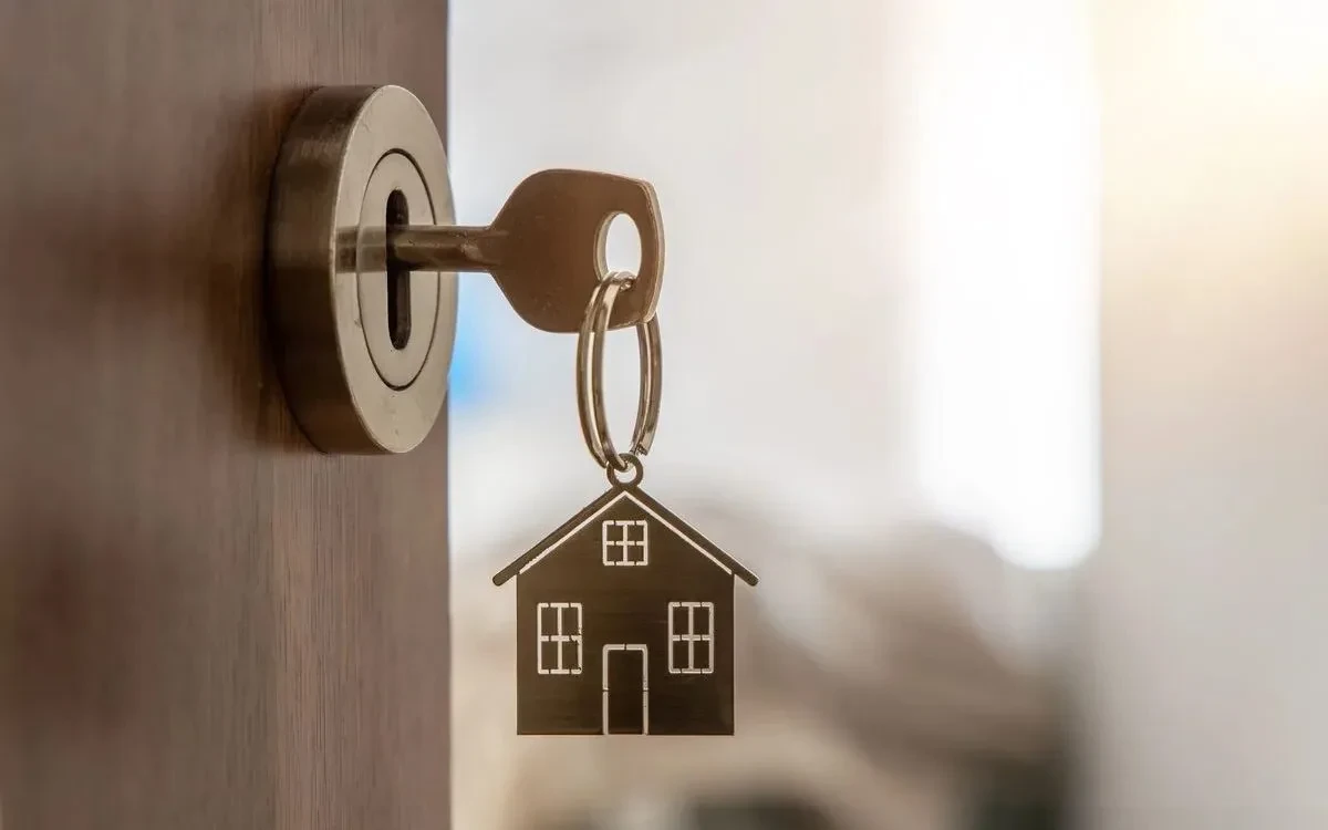 🏠 В Сочи сироту лишили квартиры из-за 1,39 «квадратов»