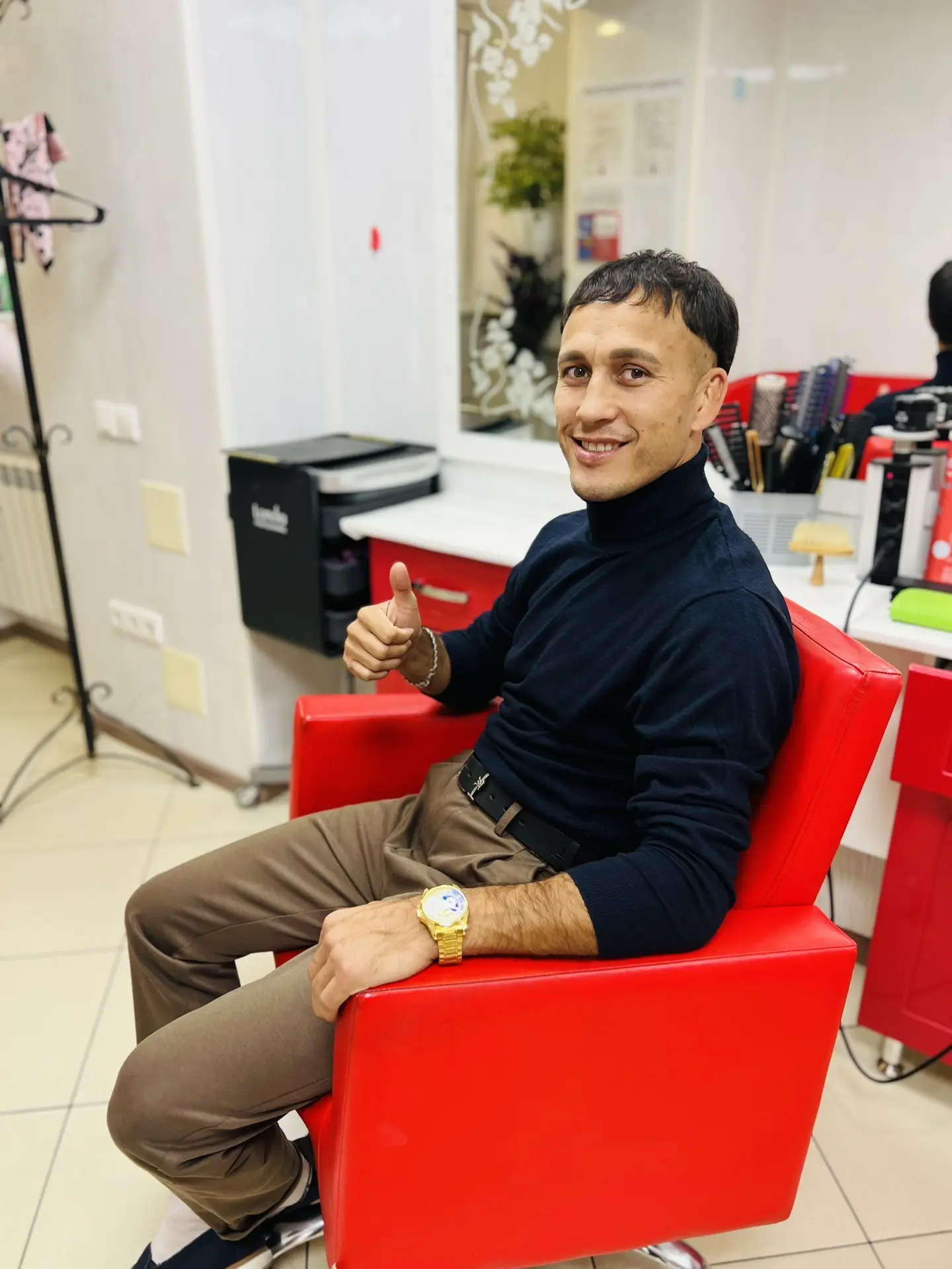 Та-а-ак, надо постричься!💇🏻‍♂️