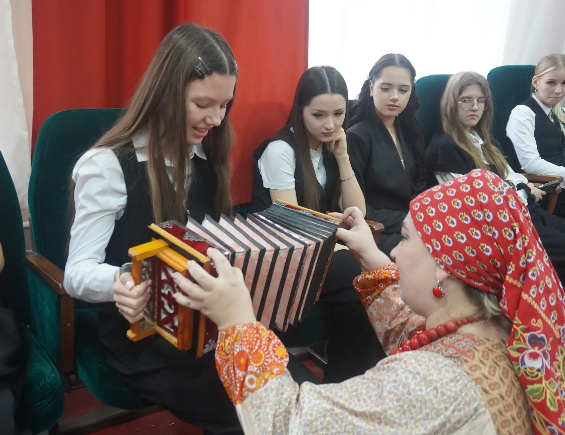 13 октября 2026 г. в школе № 25 состоялось уникальное мероприятие для старшеклассников ...