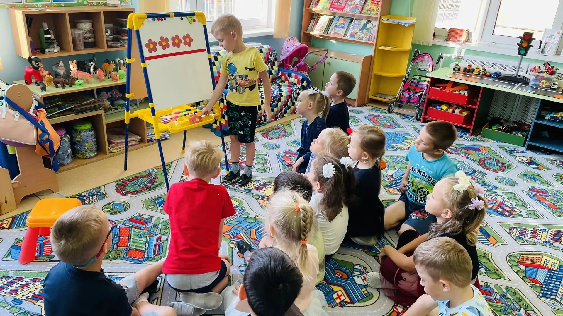 🌟 В старшей группе "Лучики" прошла увлекательная математика! ✏️✨