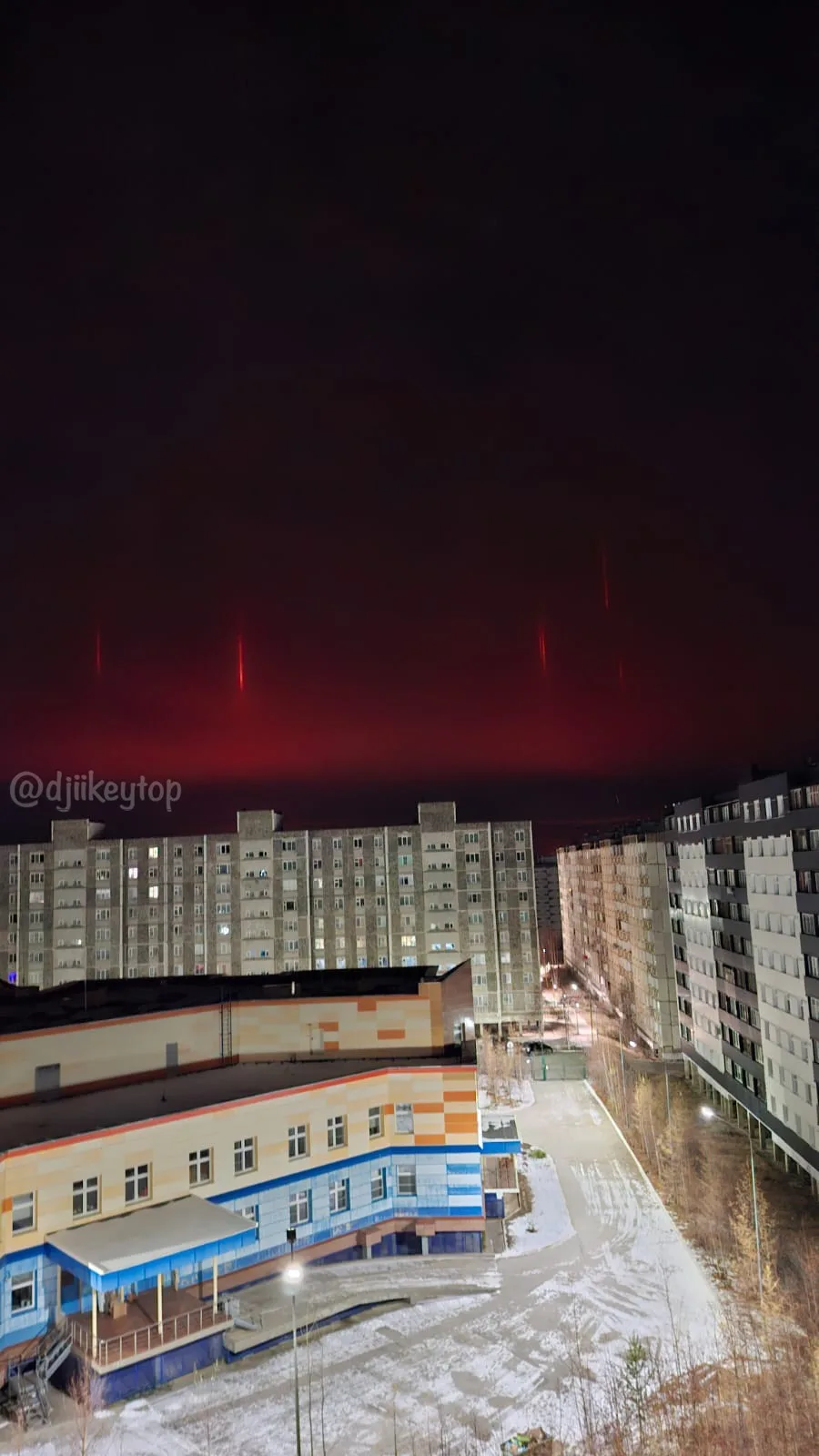 Минувшей ночью над разными уголками республики можно было наблюдать северное сияние. На...