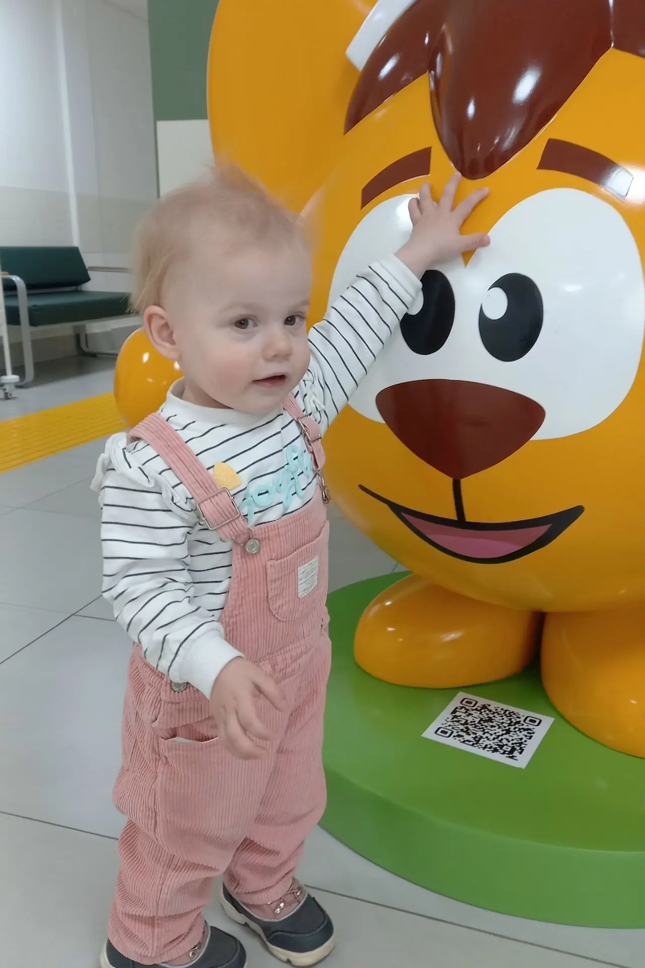 Ульяна пока не говорит, но очень хорошо общается:
