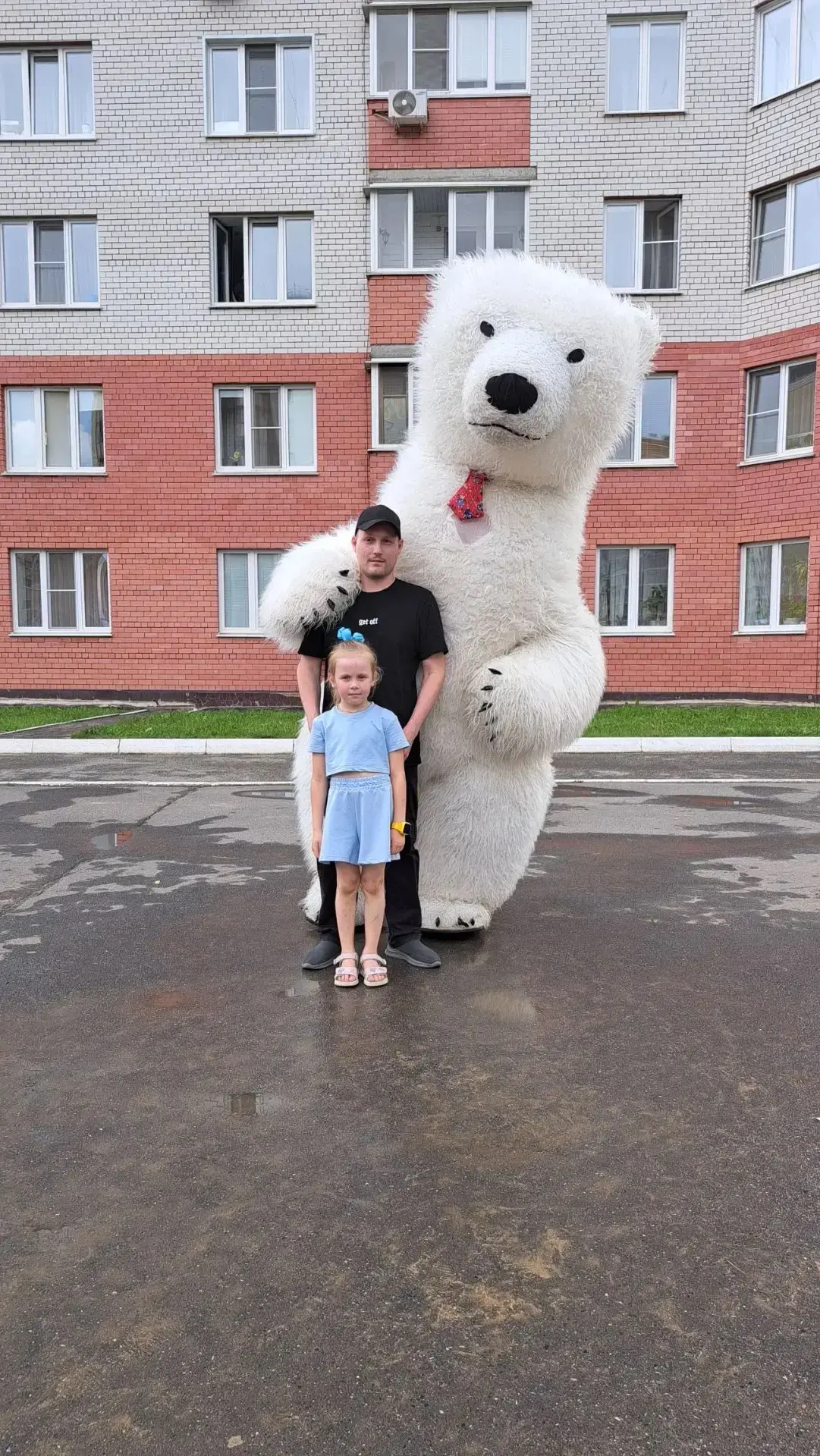 Осипова София, ученица 3 "Б" класса, участница фотоконкурса "Папа может всё"